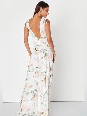 NWT Lulus Romantic Possibilities White Floral Print Maxi Dress XS